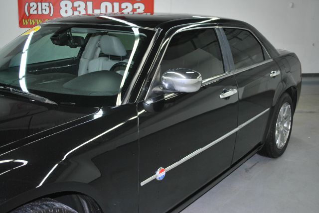 2006 Chrysler 300C Regular Cab