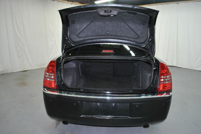 2006 Chrysler 300C Regular Cab