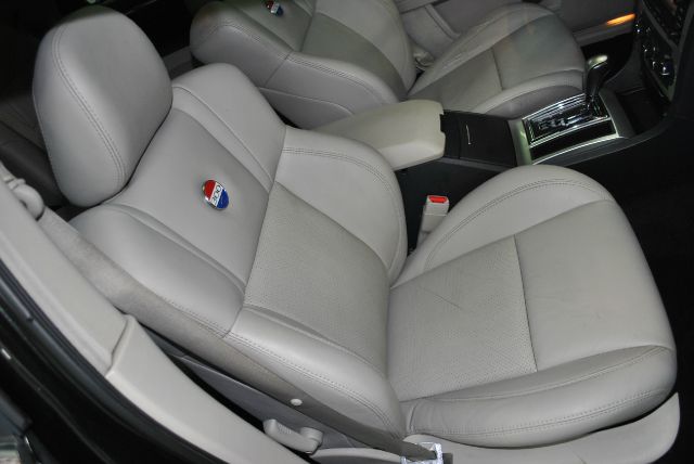 2006 Chrysler 300C Regular Cab