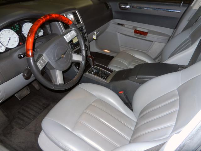 2006 Chrysler 300C Regular Cab