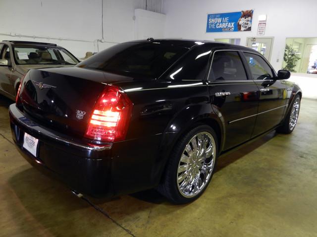 2006 Chrysler 300C Regular Cab