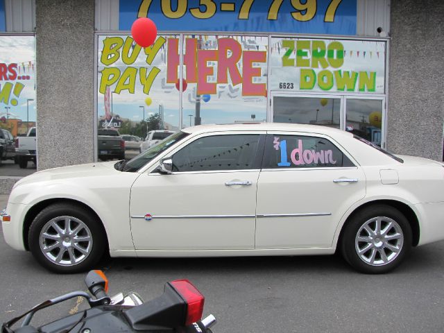 2006 Chrysler 300C Regular Cab
