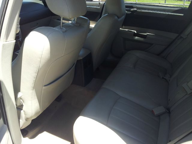 2006 Chrysler 300C Regular Cab