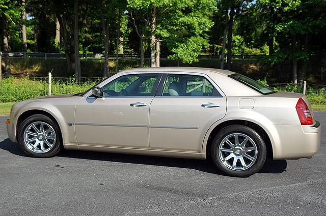 2006 Chrysler 300C Regular Cab