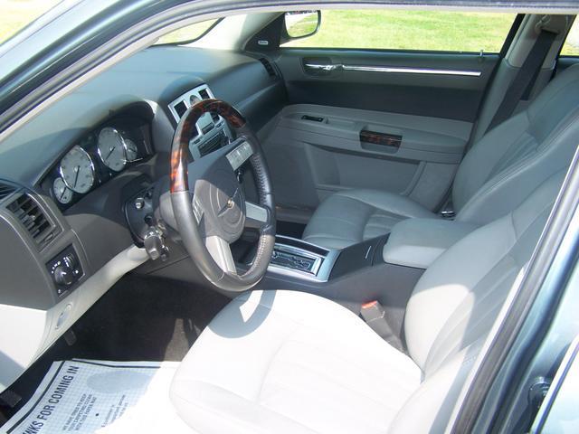 2006 Chrysler 300C Base