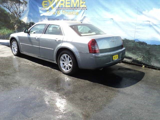 2006 Chrysler 300C Regular Cab