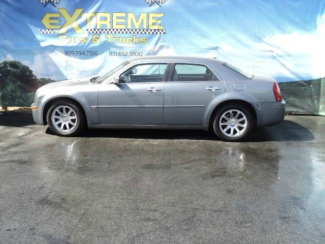 2006 Chrysler 300C Regular Cab