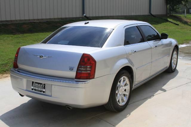 2006 Chrysler 300C Regular Cab