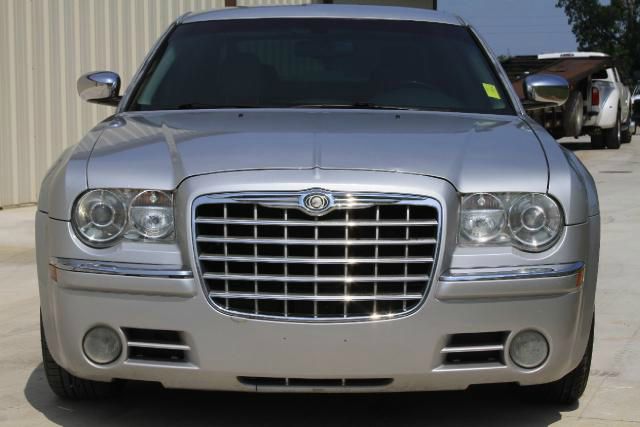 2006 Chrysler 300C Regular Cab