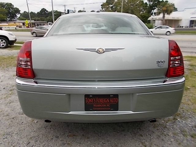 2006 Chrysler 300C Regular Cab