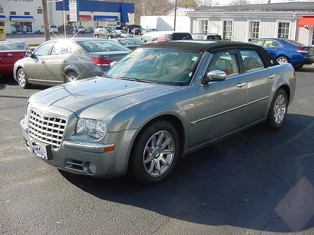 2006 Chrysler 300C Regular Cab