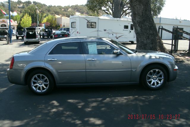 2006 Chrysler 300C Regular Cab