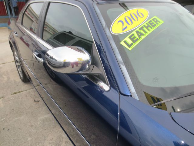 2006 Chrysler 300C Regular Cab