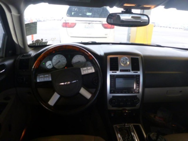 2006 Chrysler 300C Regular Cab