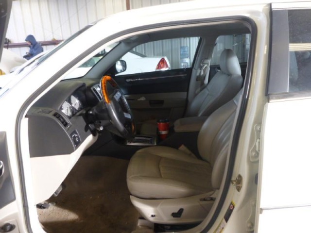 2006 Chrysler 300C Regular Cab