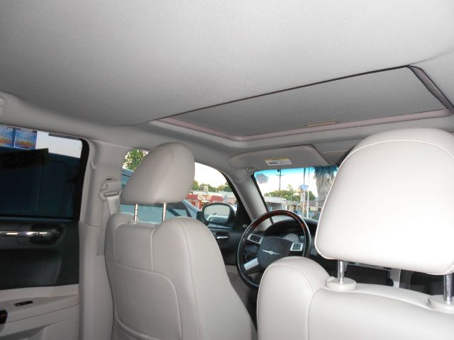 2007 Chrysler 300C Regular Cab