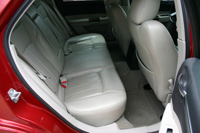 2007 Chrysler 300C Regular Cab