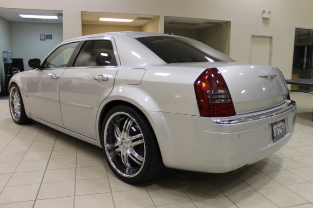2007 Chrysler 300C Sle/4wd