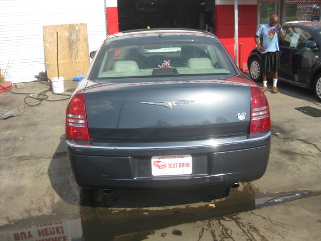 2007 Chrysler 300C Regular Cab