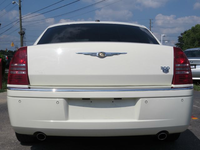 2007 Chrysler 300C Regular Cab