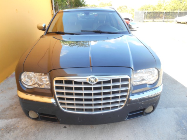 2007 Chrysler 300C Regular Cab