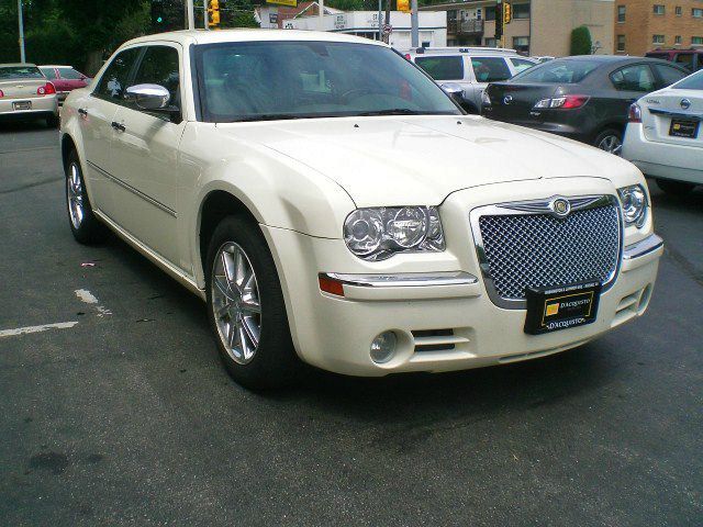 2007 Chrysler 300C Base