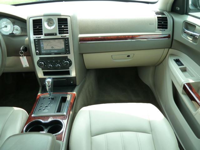 2008 Chrysler 300C C320w