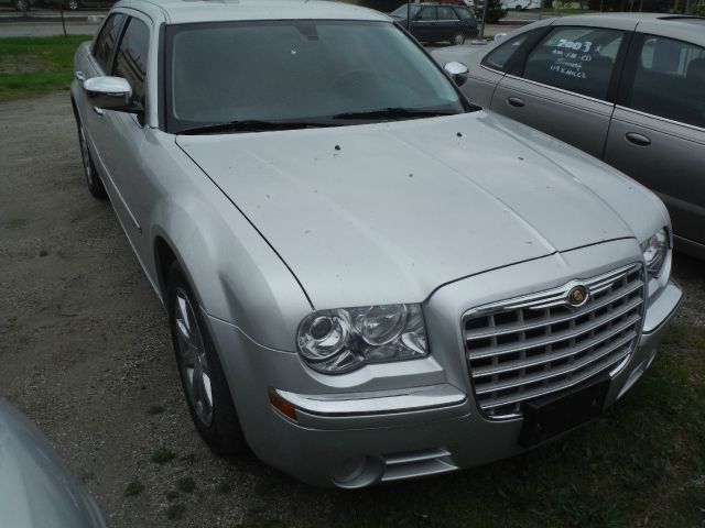 2008 Chrysler 300C Regular Cab