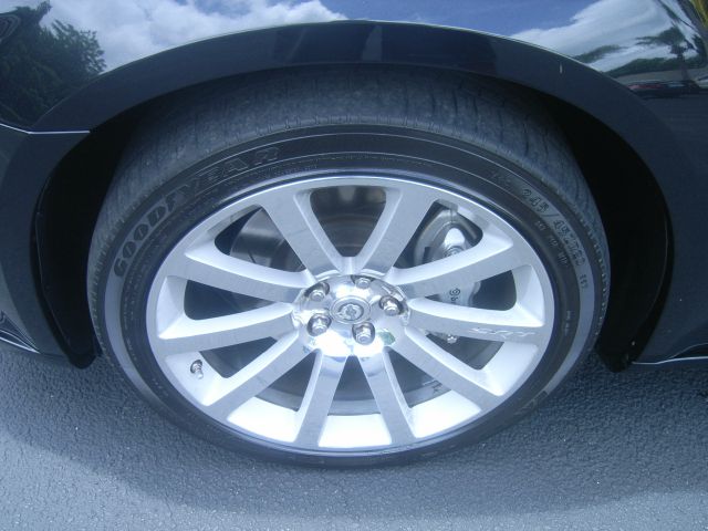 2008 Chrysler 300C XLS 4WD