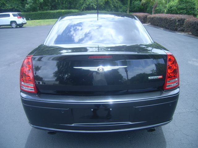 2008 Chrysler 300C XLS 4WD