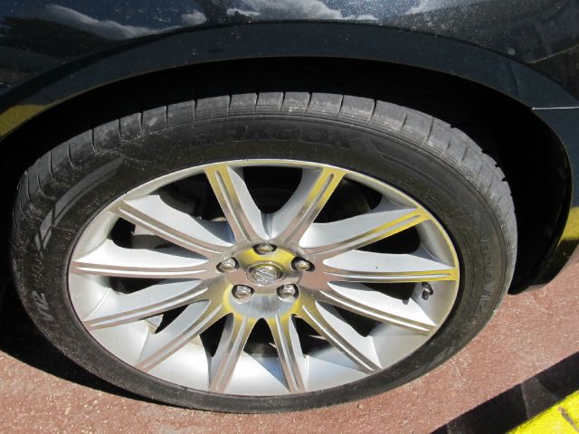 2008 Chrysler 300C Quad Cab Long Bed 2W