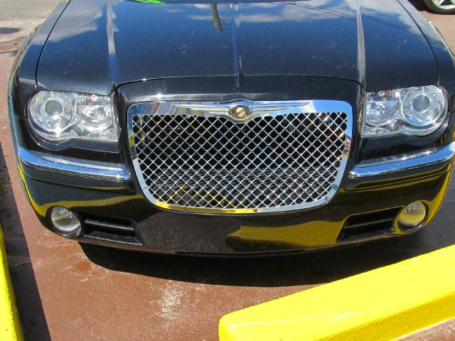 2008 Chrysler 300C Quad Cab Long Bed 2W