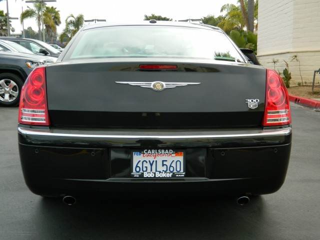 2009 Chrysler 300C Base