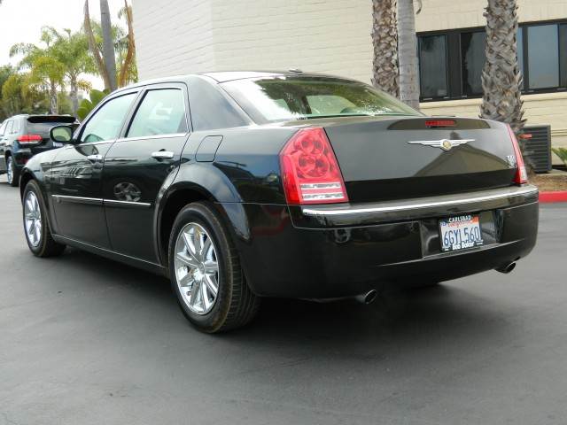 2009 Chrysler 300C Base