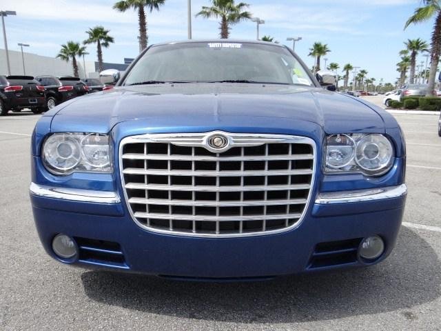 2009 Chrysler 300C Base