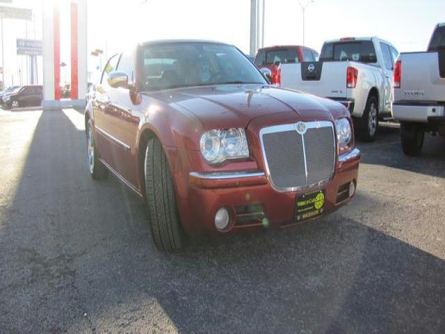 2009 Chrysler 300C Base