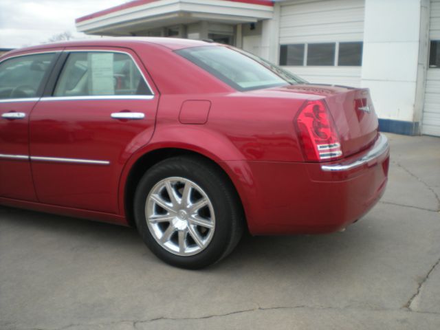 2010 Chrysler 300C Srt-8-4wd-nav-sunroof-2nd Bench-1 Owner