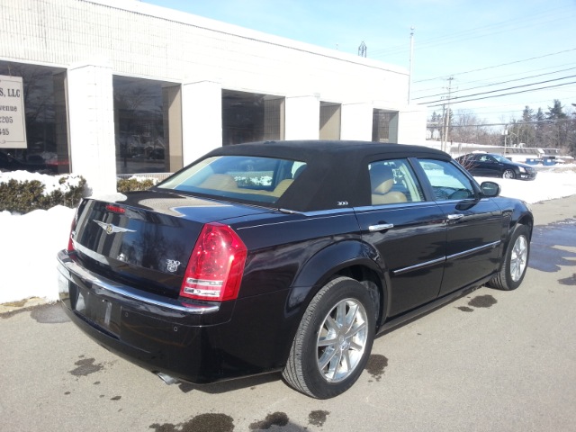 2010 Chrysler 300C GT Ram Air