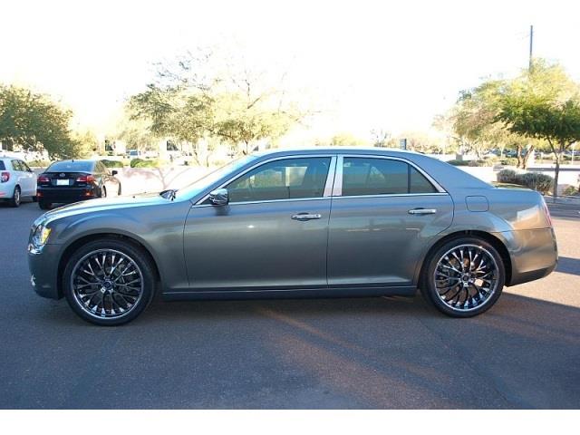 2011 Chrysler 300C Regular Cab