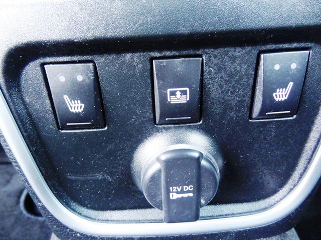 2012 Chrysler 300C Unknown