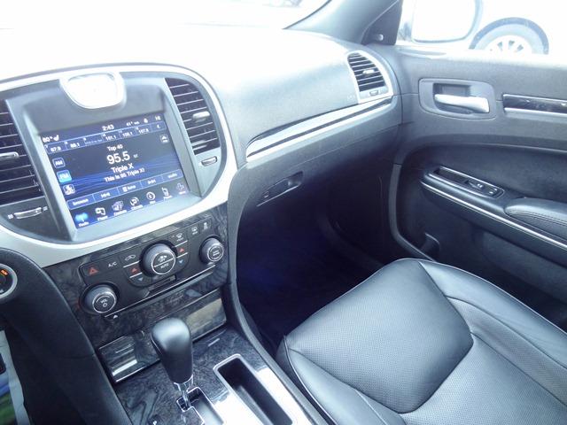 2012 Chrysler 300C Unknown