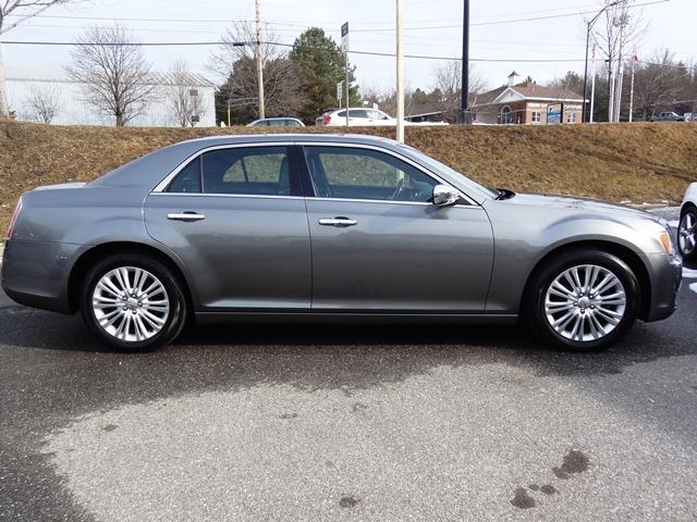 2012 Chrysler 300C Unknown