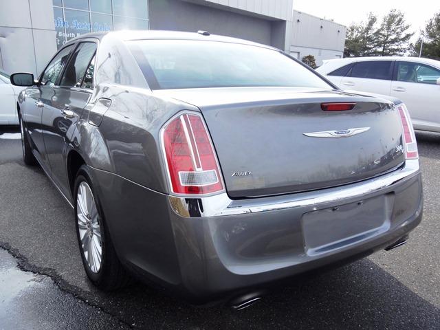 2012 Chrysler 300C Unknown