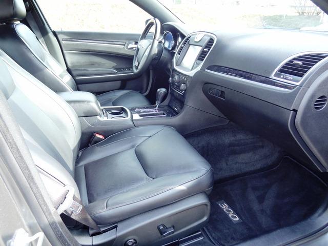 2012 Chrysler 300C Unknown