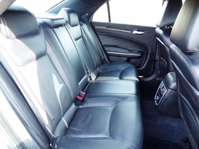 2012 Chrysler 300C Unknown