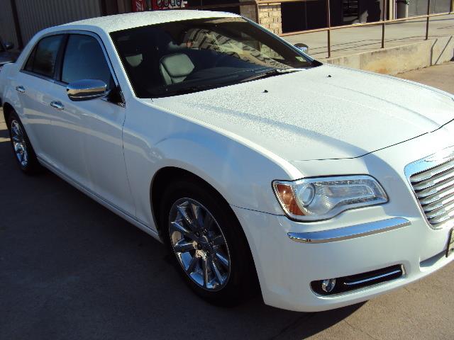 2012 Chrysler 300C SLT Luxury 4x4
