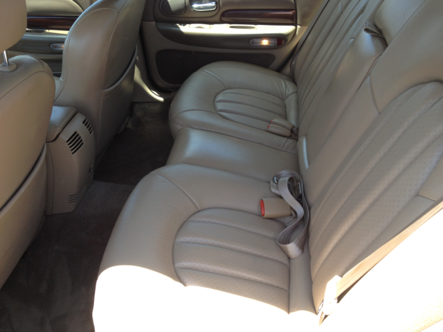 1999 Chrysler 300M Unknown