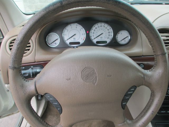 2000 Chrysler 300M Base
