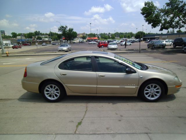 2000 Chrysler 300M Base