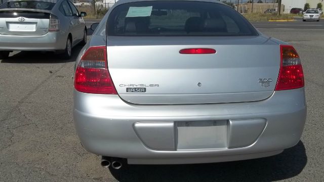 2002 Chrysler 300M Base